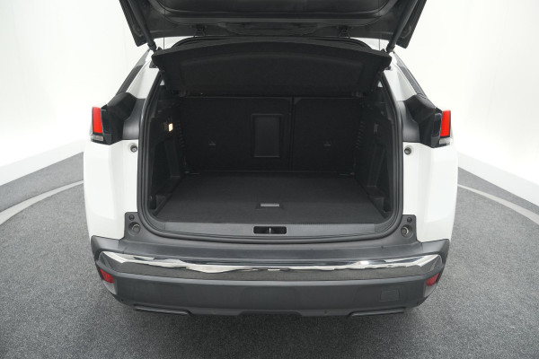 Peugeot 3008 PureTech 130 Allure | Camera | Dodehoekdetectie | Elektronische Kofferklep | Apple Carplay Peugeot 3008 PureTech 130 Allure | Camera | Dodehoekdetectie | Elektronische Kofferklep | Apple Carplay