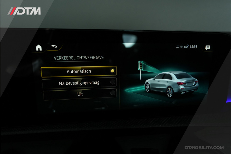 Mercedes-Benz A-Klasse 200 AMG Night | Pano | Memory | Sfeer