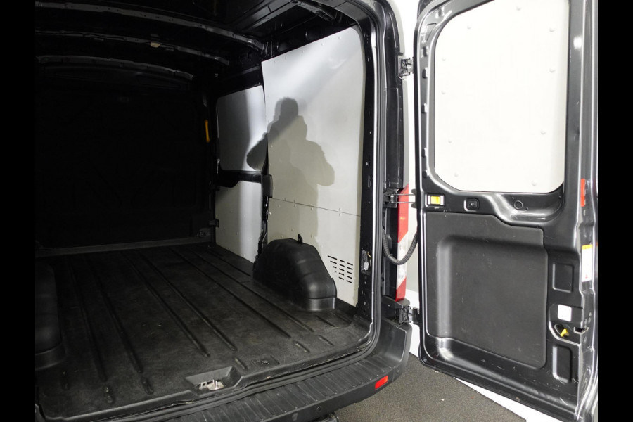 Ford Transit 310 2.0 TDCI L2H2 Trend Automaat Airco Bluetooth Camera Cruise Control