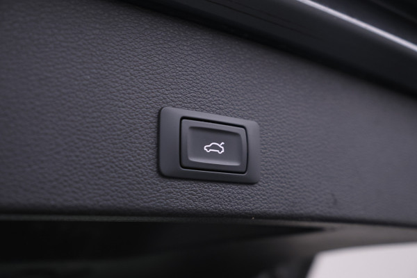 Audi Q2 35 TFSI S Edition 150pk, Volleder, Navi, Climate, Audi Q2 35 TFSI S Edition 150pk, Volleder, Navi, Climate,