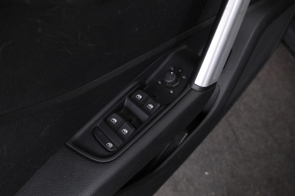 Audi Q2 35 TFSI S Edition 150pk, Volleder, Navi, Climate, Audi Q2 35 TFSI S Edition 150pk, Volleder, Navi, Climate,