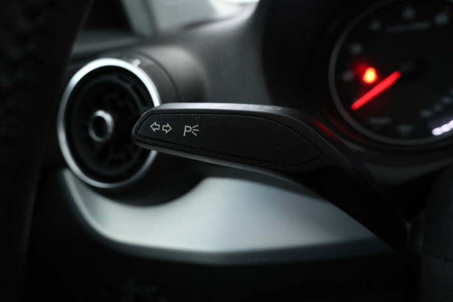 Audi Q2 35 TFSI S Edition 150pk, Volleder, Navi, Climate, Audi Q2 35 TFSI S Edition 150pk, Volleder, Navi, Climate,