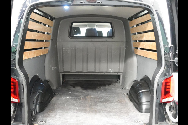 Volkswagen Transporter 2.0 TDI L2 Dubbele Cabine Automaat Airco Cruise control Camera Apple Carplay/Android Auto Volkswagen Transporter 2.0 TDI L2 Dubbele Cabine Automaat Airco Cruise control Camera Apple Carplay/Android Auto