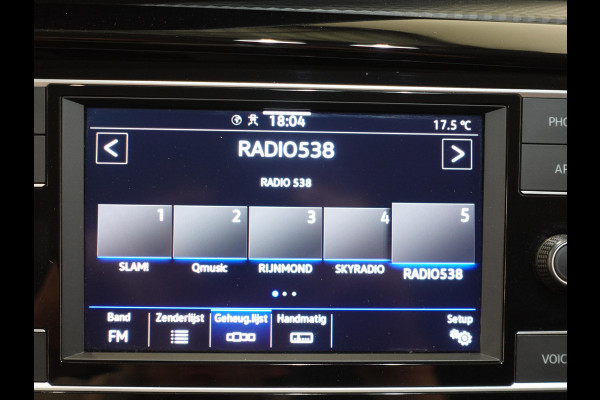 Volkswagen Transporter 2.0 TDI L2 Dubbele Cabine Automaat Airco Cruise control Camera Apple Carplay/Android Auto Volkswagen Transporter 2.0 TDI L2 Dubbele Cabine Automaat Airco Cruise control Camera Apple Carplay/Android Auto