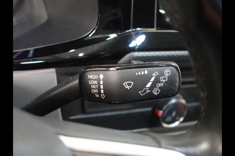 Volkswagen Transporter 2.0 TDI L2 Dubbele Cabine Automaat Airco Cruise control Camera Apple Carplay/Android Auto Volkswagen Transporter 2.0 TDI L2 Dubbele Cabine Automaat Airco Cruise control Camera Apple Carplay/Android Auto