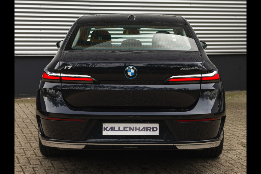 BMW i7 xDrive60 - Stoelverwarming voor + achter - Head-up Display - 106kWh