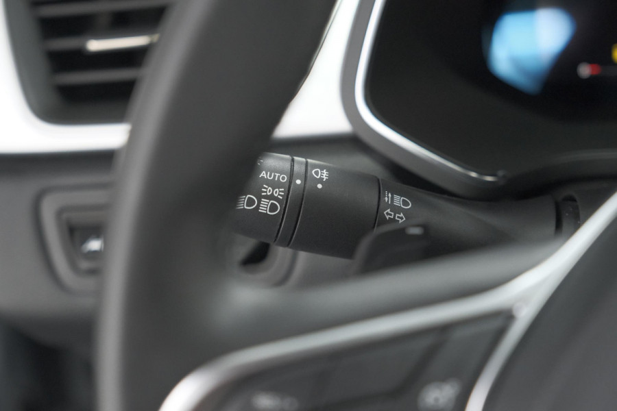 Renault Captur TCe 140 EDC Techno | Camera | 9.3 Inch Groot Scherm | Stoelverwarming | Apple Carplay