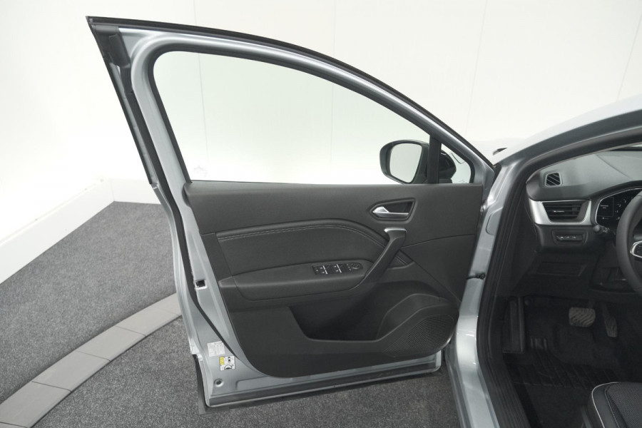 Renault Captur TCe 140 EDC Techno | Camera | 9.3 Inch Groot Scherm | Stoelverwarming | Apple Carplay