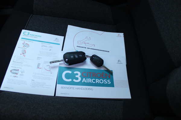 Citroën C3 Aircross 1.2 110PK C-SERIES | NAVIGATIE | APPLE CARPLAY/ANDROID AUTO | LICHTMETALEN VELGEN | CRUISE CONTROL | DAB+ RADIO | CLIMATE CONTROL | PARKEER SENSOREN ACHTER | ZWART DAK |