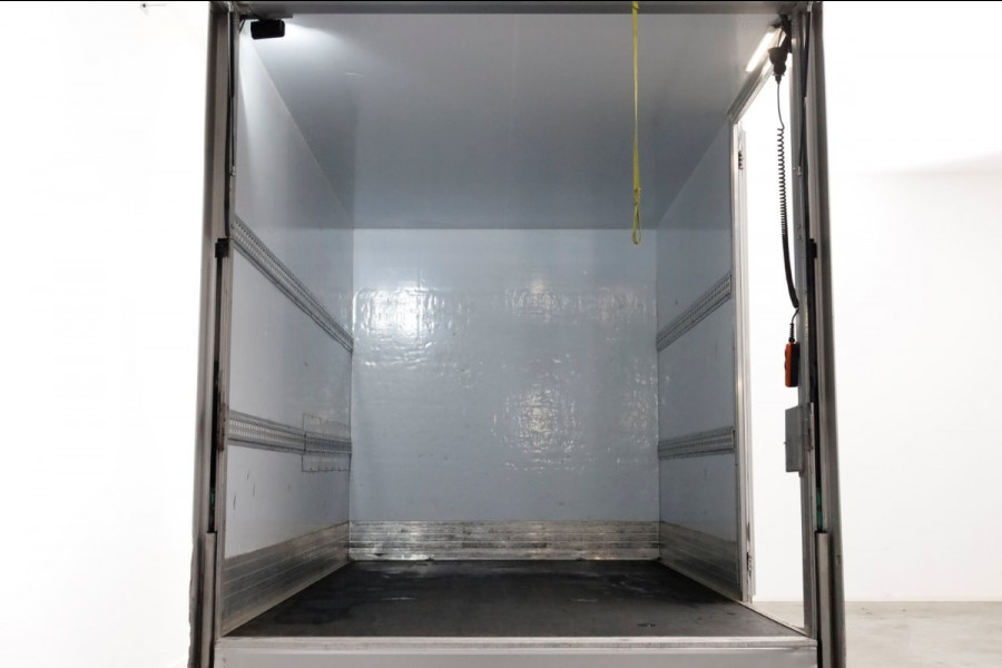 Volkswagen Crafter 35 2.0 TDI Bakwagen met laadklep en zijdeur 1.100kg laadvermogen 03-2021