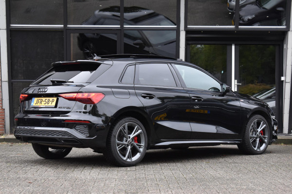 Audi A3 Sportback 45 TFSI e Competition 3x S Line Pano Lane ACC Camera Matrix