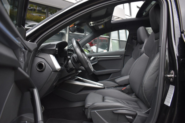 Audi A3 Sportback 45 TFSI e Competition 3x S Line Pano Lane ACC Camera Matrix