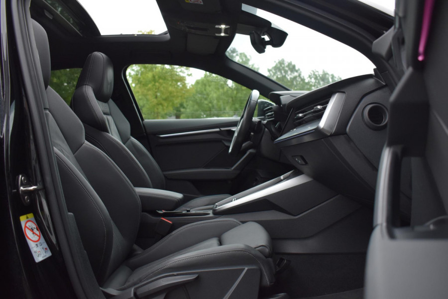Audi A3 Sportback 45 TFSI e Competition 3x S Line Pano Lane ACC Camera Matrix