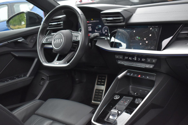 Audi A3 Sportback 45 TFSI e Competition 3x S Line Pano Lane ACC Camera Matrix