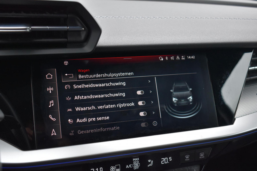Audi A3 Sportback 45 TFSI e Competition 3x S Line Pano Lane ACC Camera Matrix