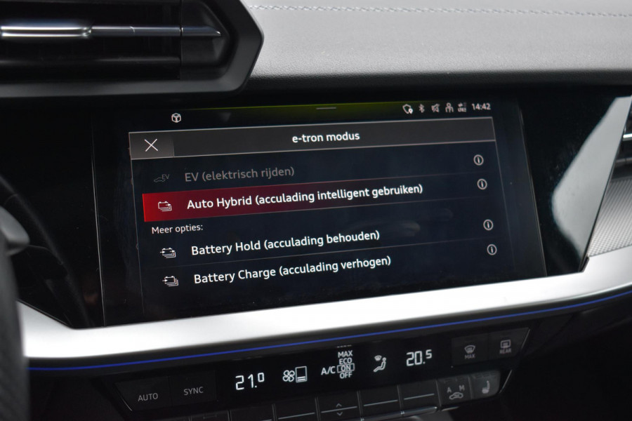 Audi A3 Sportback 45 TFSI e Competition 3x S Line Pano Lane ACC Camera Matrix