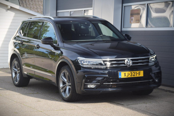 Volkswagen Tiguan Allspace 2.0 TDI Highline Business R PANORAMADAK/TREKHAAK/LEER PAKKET