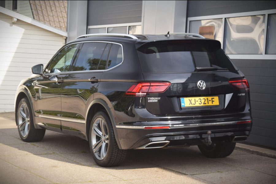 Volkswagen Tiguan Allspace 2.0 TDI Highline Business R PANORAMADAK/TREKHAAK/LEER PAKKET