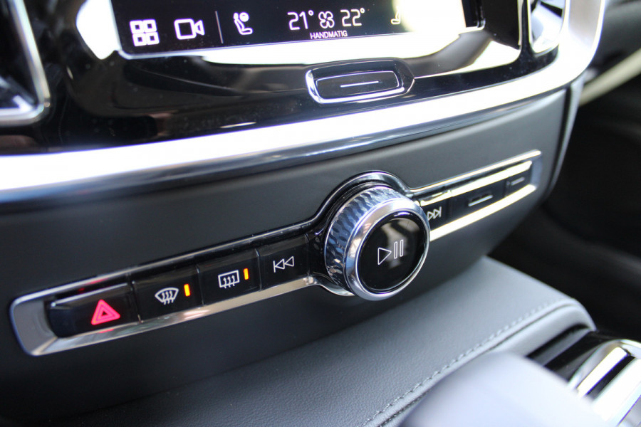 Volvo V60 2.0 T6 Plug-in hybrid AWD Plus Bright | H/K | 360 Camera | Winterpack | Led | Driver assistance