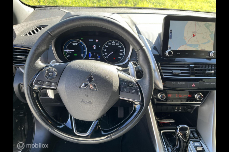 Mitsubishi Eclipse Cross 2.4 PHEV Intense+ TERKHAAK|NAVI| CARPLAY