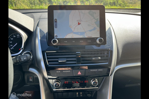 Mitsubishi Eclipse Cross 2.4 PHEV Intense+ TERKHAAK|NAVI| CARPLAY