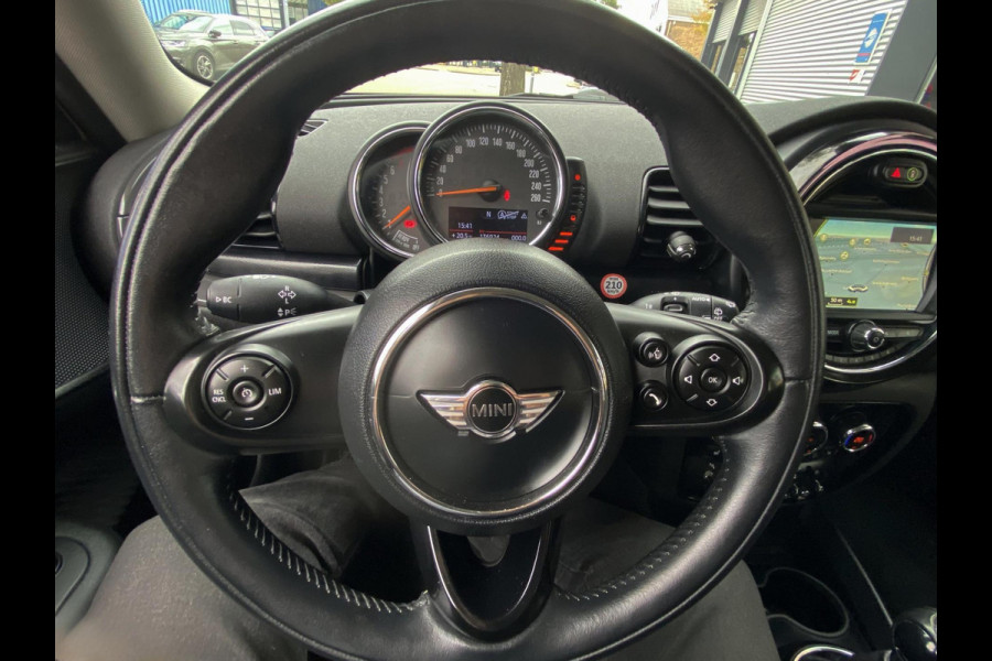 MINI Clubman 1.5 Cooper Chili - Navigatie I Airco I Sport pakket I Comfort pakket I Digitaal onderhoud