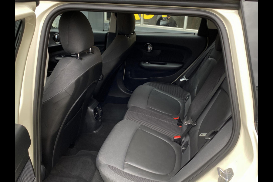 MINI Clubman 1.5 Cooper Chili - Navigatie I Airco I Sport pakket I Comfort pakket I Digitaal onderhoud