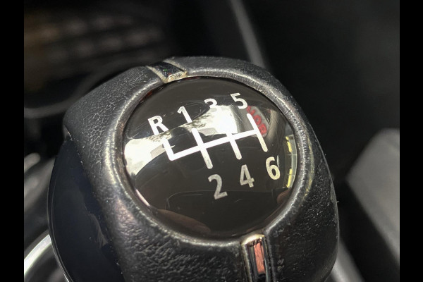MINI Clubman 1.5 Cooper Chili - Navigatie I Airco I Sport pakket I Comfort pakket I Digitaal onderhoud