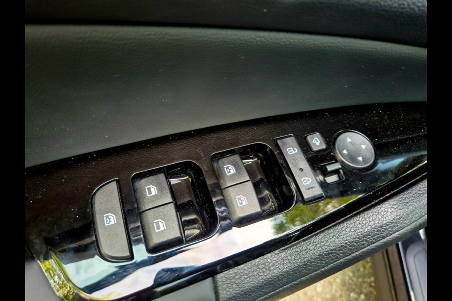 Kia Sportage 1.6 T-GDi Hybrid DynamicPlusLine PANORAMADAK