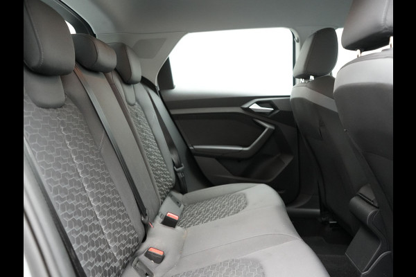 Audi A1 Sportback 30 TFSI S Line 111pk Dealer O.H. | LED | Apple Carplay | Keyless | Stoelverwarming | Navigatie | Virtual Cockpit | DAB |