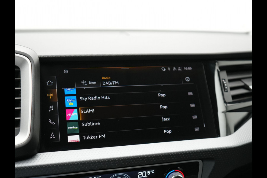 Audi A1 Sportback 30 TFSI S Line 111pk Dealer O.H. | LED | Apple Carplay | Keyless | Stoelverwarming | Navigatie | Virtual Cockpit | DAB |