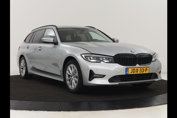 BMW 3 Serie Touring 330e | Keyless | Full LED | Carplay | Navigatie | Leder | Stoelverwarming | Camera | LMV 17 inch | Cruise control | Getint glas