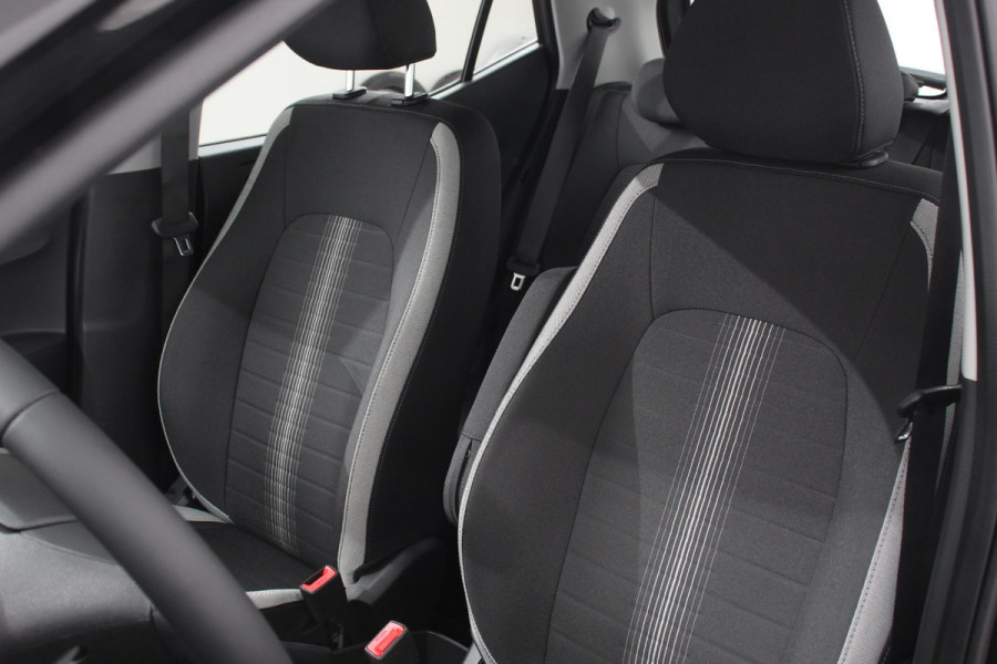 Hyundai i10 1.0 Automaat Comfort 5-zits | Navigatie | Apple Carplay/Android Auto | Cruise Control | DAB | Airco Hyundai i10 1.0 Automaat Comfort 5-zits | Navigatie | Apple Carplay/Android Auto | Cruise Control | DAB | Airco