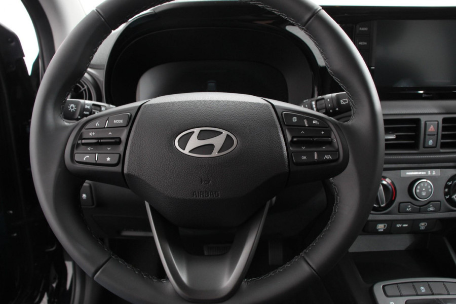 Hyundai i10 1.0 Automaat Comfort 5-zits | Navigatie | Apple Carplay/Android Auto | Cruise Control | DAB | Airco Hyundai i10 1.0 Automaat Comfort 5-zits | Navigatie | Apple Carplay/Android Auto | Cruise Control | DAB | Airco