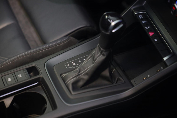 Audi Q3 Sportback 40 TFSI Quattro S Line / AUT / 190 PK / Virtual Cockpitc / Lane Assist / Cruise Control / Dode Hoek / Apple CAR