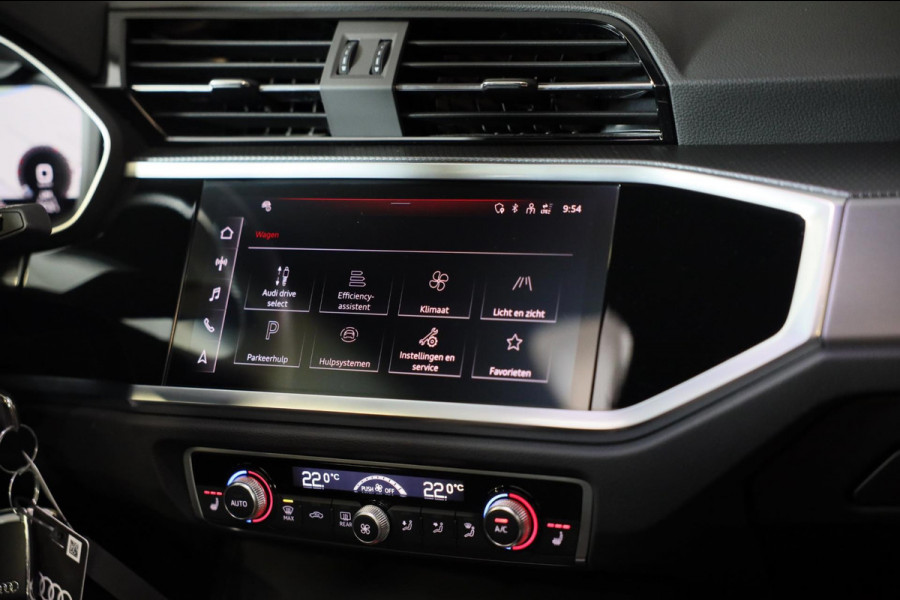 Audi Q3 Sportback 40 TFSI Quattro S Line / AUT / 190 PK / Virtual Cockpitc / Lane Assist / Cruise Control / Dode Hoek / Apple CAR