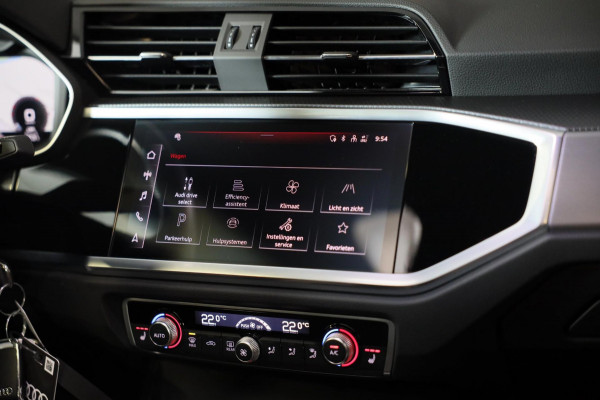Audi Q3 Sportback 40 TFSI Quattro S Line / AUT / 190 PK / Virtual Cockpitc / Lane Assist / Cruise Control / Dode Hoek / Apple CAR
