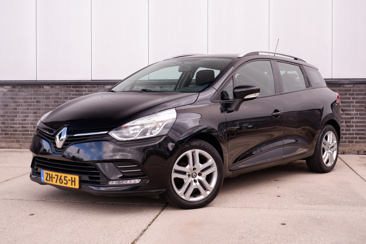 Renault Clio Estate 0.9 TCe Limited Navigatie | Airco | Cruise | Bluetooth Renault Clio Estate 0.9 TCe Limited Navigatie | Airco | Cruise | Bluetooth