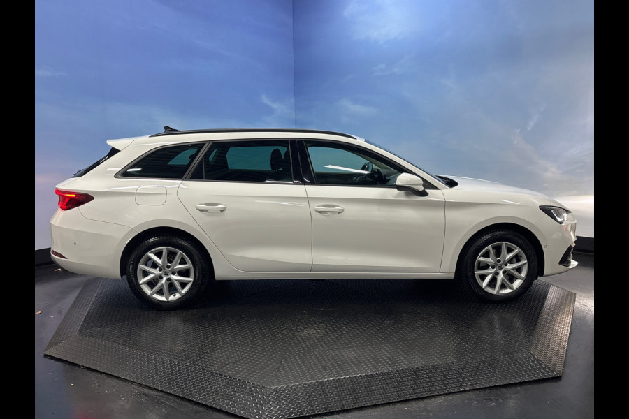 Seat Leon Sportstourer 1.0 TSI Style Business Intense Navi | Clima | Cruise | Camera | PDC | Trekhaak