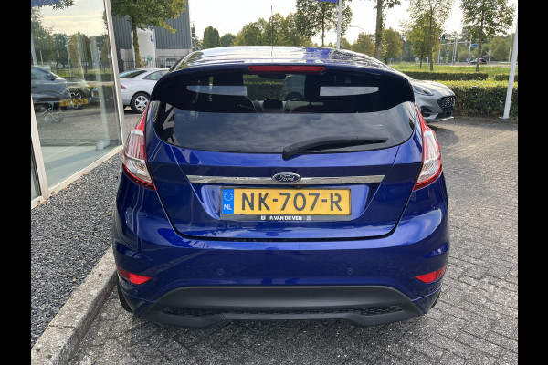 Ford Fiesta 1.0 EcoBoost ST Line 100pk/74kW 6-bak | Camera | Cruise | Navi | PDC | Privacy | Spoiler | Climate | Vooruitverwarming | etc. etc.