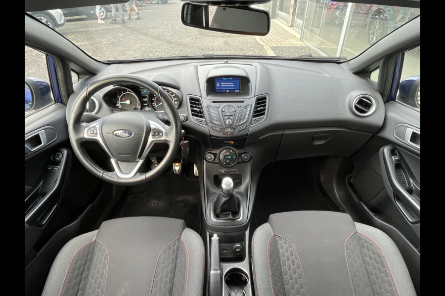 Ford Fiesta 1.0 EcoBoost ST Line 100pk/74kW 6-bak | Camera | Cruise | Navi | PDC | Privacy | Spoiler | Climate | Vooruitverwarming | etc. etc.