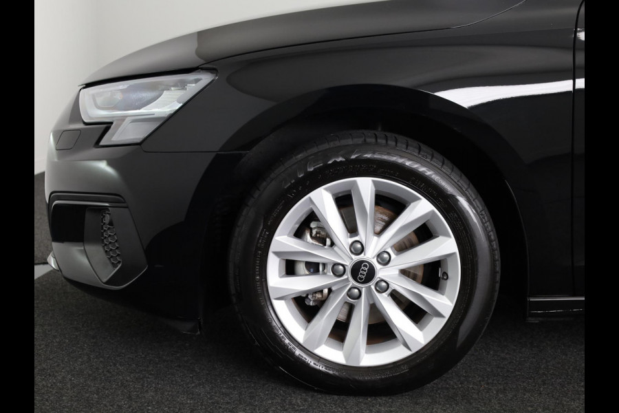 Audi A3 Sportback 30 TFSI Pro Line 110 pk S-tronic | Navigatie via App | Parkeersensoren achter | Adaptieve cruise control | Apple Carplay/Android Auto |