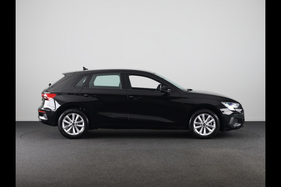 Audi A3 Sportback 30 TFSI Pro Line 110 pk S-tronic | Navigatie via App | Parkeersensoren achter | Adaptieve cruise control | Apple Carplay/Android Auto |