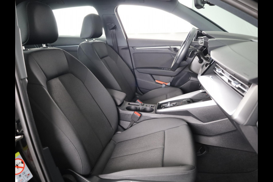 Audi A3 Sportback 30 TFSI Pro Line 110 pk S-tronic | Navigatie via App | Parkeersensoren achter | Adaptieve cruise control | Apple Carplay/Android Auto |