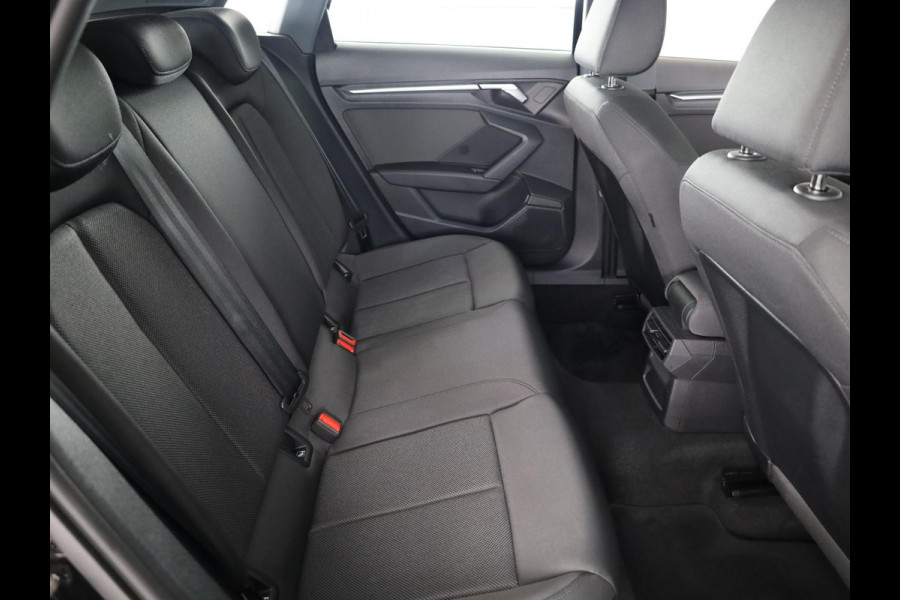 Audi A3 Sportback 30 TFSI Pro Line 110 pk S-tronic | Navigatie via App | Parkeersensoren achter | Adaptieve cruise control | Apple Carplay/Android Auto |