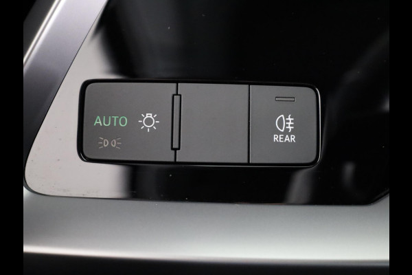 Audi A3 Sportback 30 TFSI Pro Line 110 pk S-tronic | Navigatie via App | Parkeersensoren achter | Adaptieve cruise control | Apple Carplay/Android Auto |