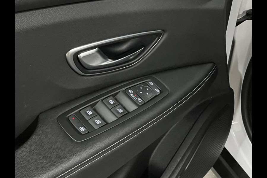 Renault Scénic 1.3 TCe Intens Trekhaak | Camera | Cruise control | Carplay | Keyless |