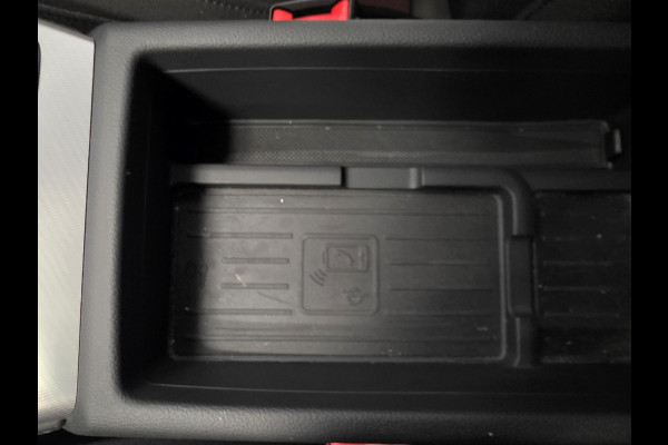 Audi A4 Avant 40 TFSI S-Tronic Business Aut New Model 2021! Airco ECC Navi Cruise Control Facelift 204 pk Audi A4 Avant 40 TFSI S-Tronic Business Aut New Model 2021! Airco ECC Navi Cruise Control Facelift 204 pk