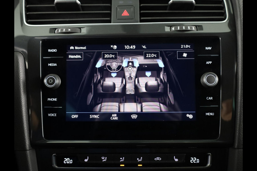 Volkswagen e-Golf E-DITION 136 pk | Navigatie | Parkeersensoren | Achteruitrijcamera | Adaptieve cruise control | Stoelverwarming |