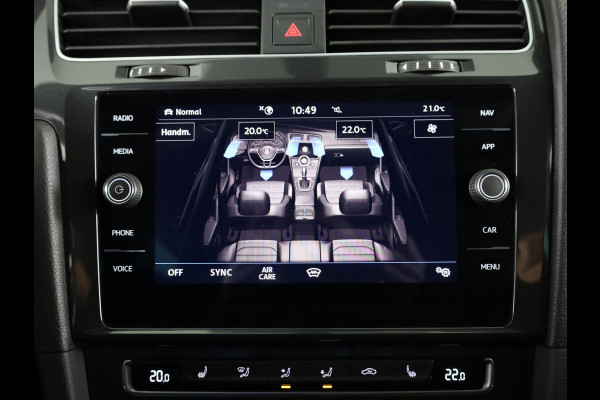Volkswagen e-Golf E-DITION 136 pk | Navigatie | Parkeersensoren | Achteruitrijcamera | Adaptieve cruise control | Stoelverwarming |